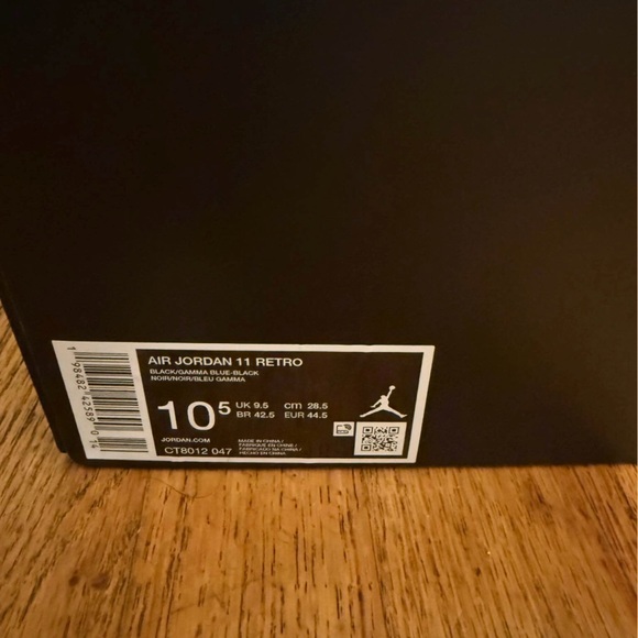 Jordan 11 Retro Gamma Blue - Picture 6 of 16